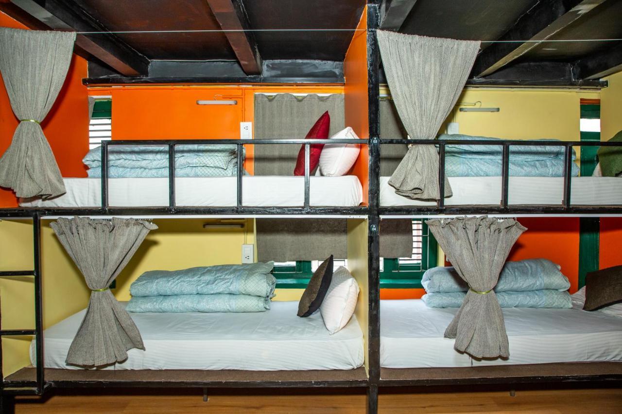 Trekkers Hostel カトマンズ エクステリア 写真