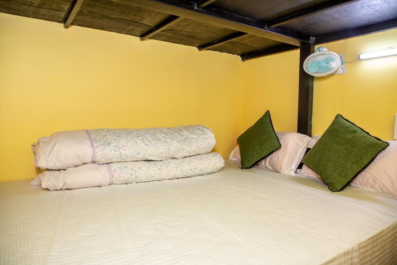 Trekkers Hostel カトマンズ エクステリア 写真